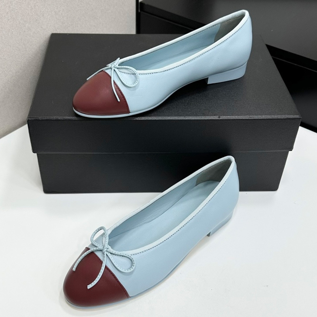 2026 Women's Two-Tone Cap-Toe  - Slingback Pumps Women ulasan dan harga