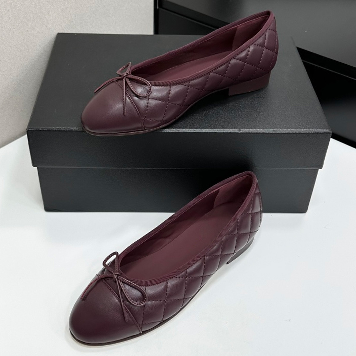 2026 Women's Two-Tone Cap-Toe  - Slingback Pumps Women ulasan dan harga